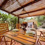 5 Min From The Sea - Jacuzzi Garden Parking Wifi *