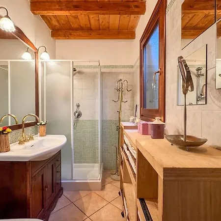 Casa de Férias 5 Min From The Sea - Jacuzzi Garden Parking Wifi *