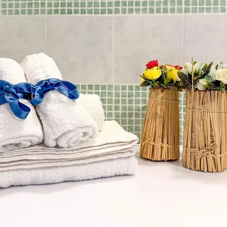 5 Min From The Sea - Jacuzzi Garden Parking Wifi Casa de Férias *